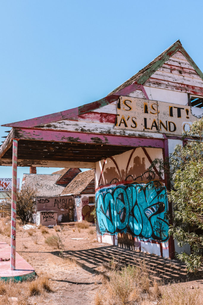 7 of the Coolest Ghost Towns in Arizona | Santa Claus Ghost Town #simplywander #arizona #ghosttown