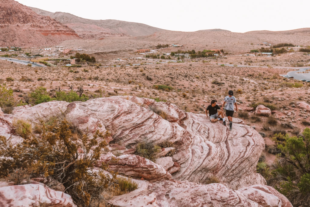 Red Rock Canyon: A Las Vegas Hidden Gem | Red Spring Picnic Area Calico Basin #simplywander #redrockcanyon #lasvegas #redspring #calicobasin