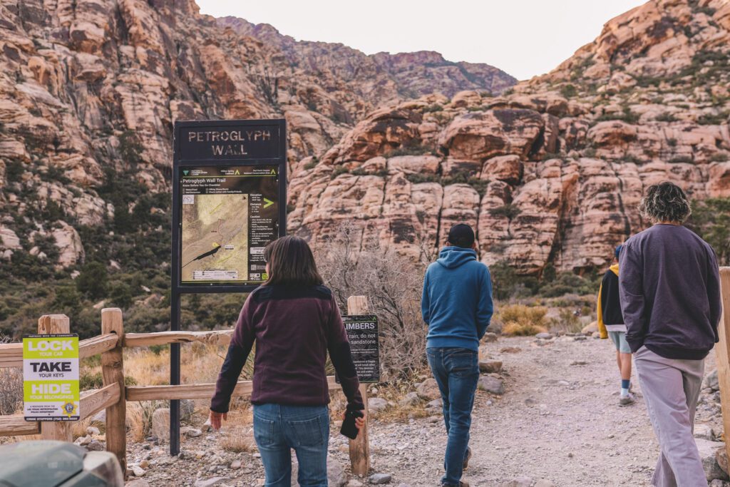 Best Things to Do in Red Rock Canyon Las Vegas | Willow Springs #simplywander