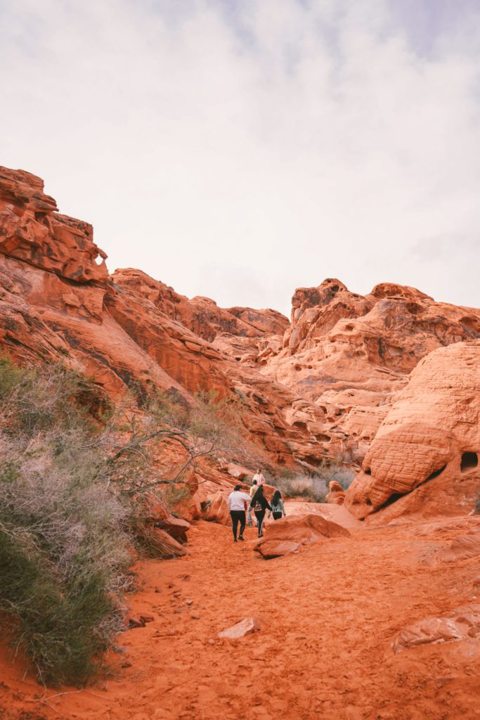 Valley of Fire Travel Guide | Mouse's Tank Trail #simplywander