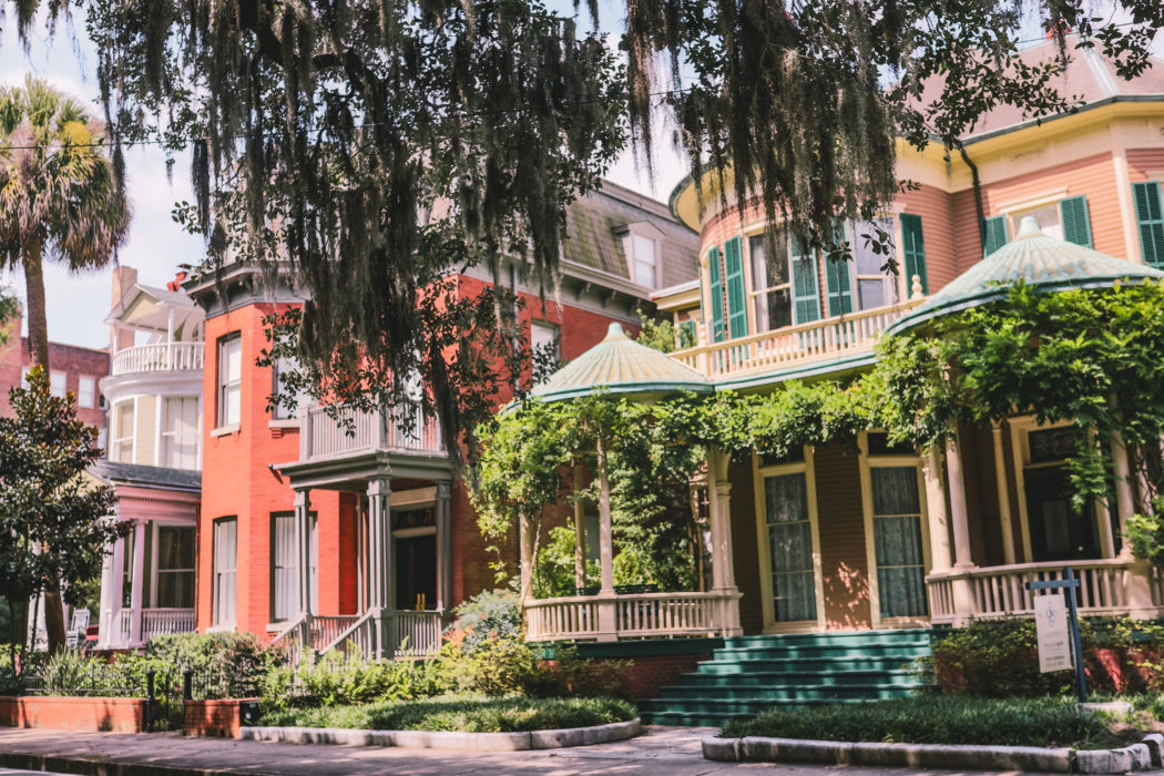 12 Things to do in Savannah on a Girls Weekend - Simply Wander