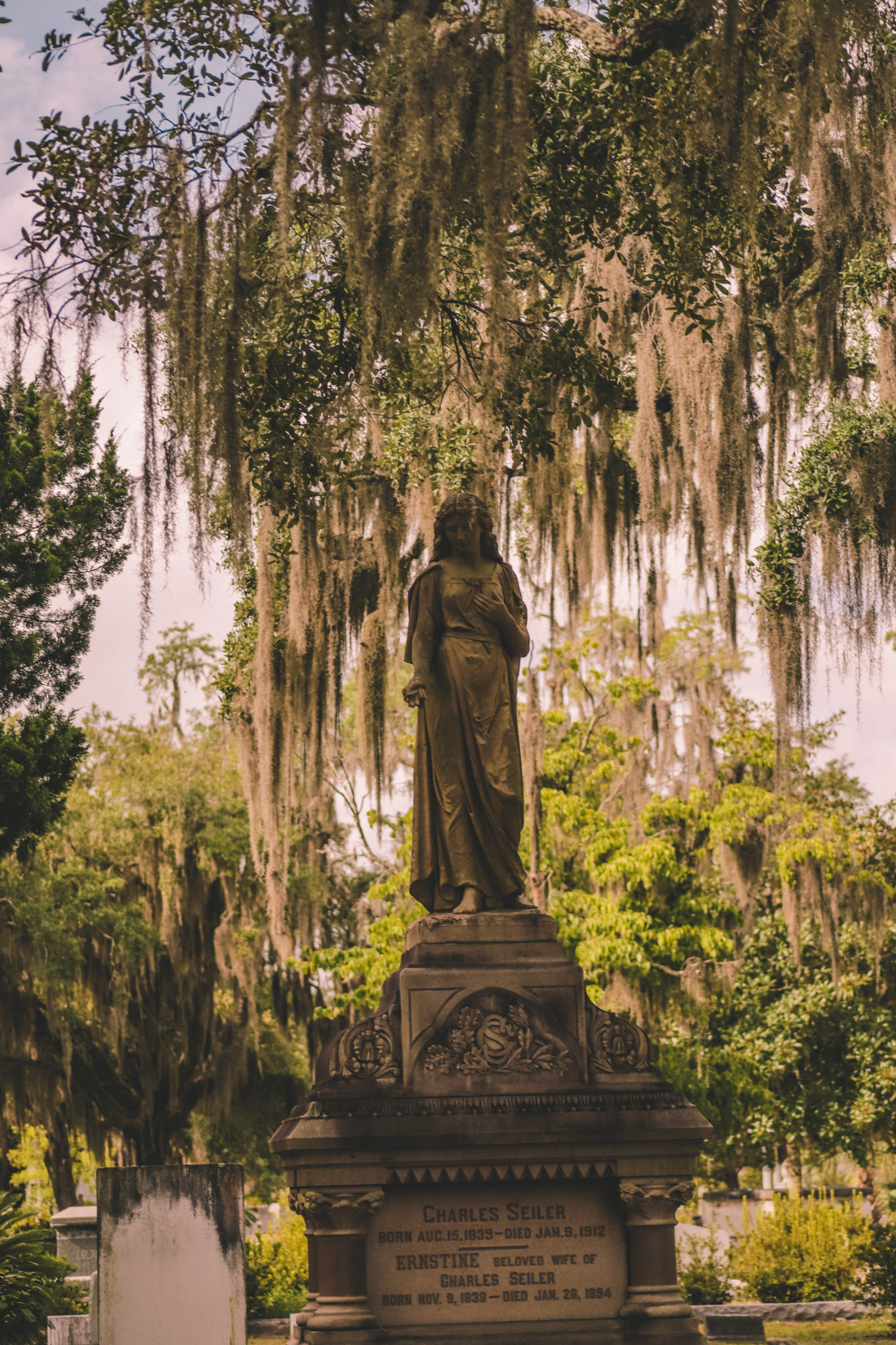 Fascinating Facts About Bonaventure Cemetery Savannah | Simply Wander