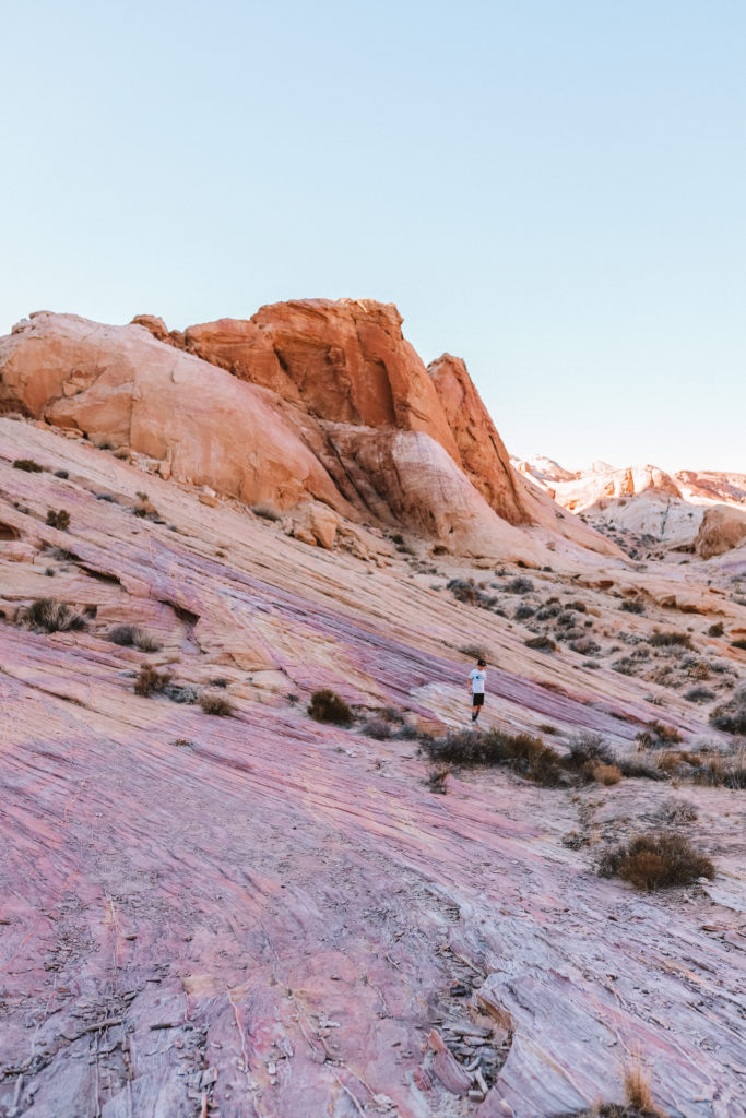 Valley of Fire State Park Nevada Travel Guide | Fire Wave Trail #simplywander #valleyoffire #nevada #firewave