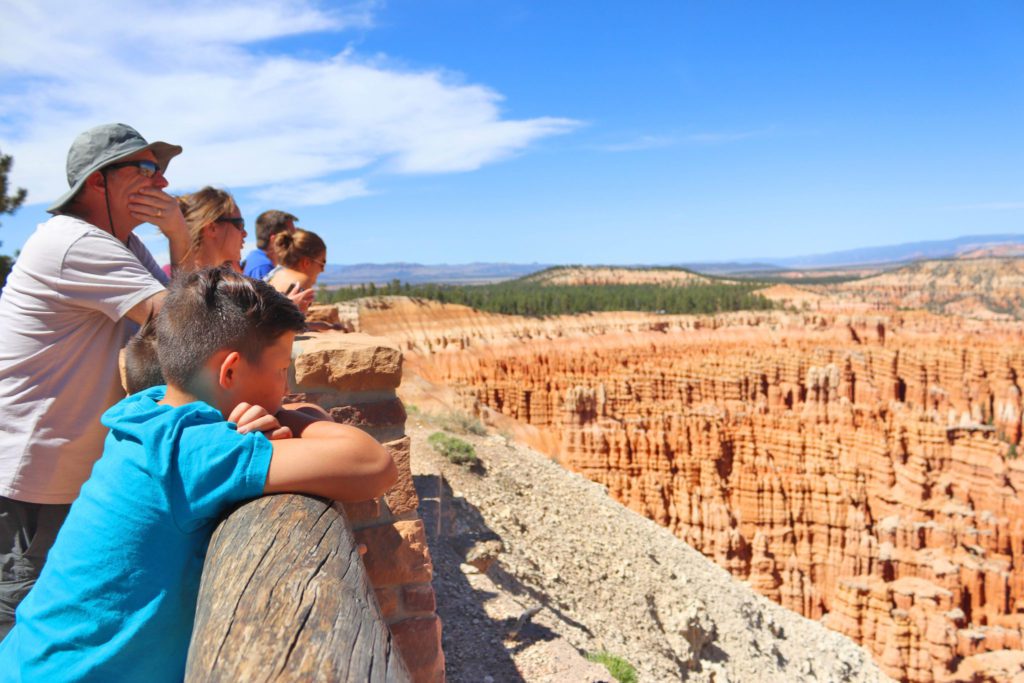How To Spend One Day At Bryce Canyon National Park Utah | Scenic Loop Drive Inspiration Point #brycecanyon #utah #simplywander #scenicloop