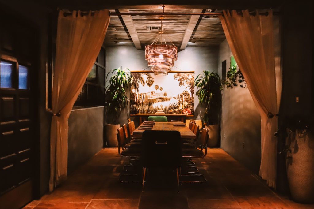 The Best Places to Eat in Scottsdale Arizona | Canal Club #simplywander #scottsdale #arizona #canalclub