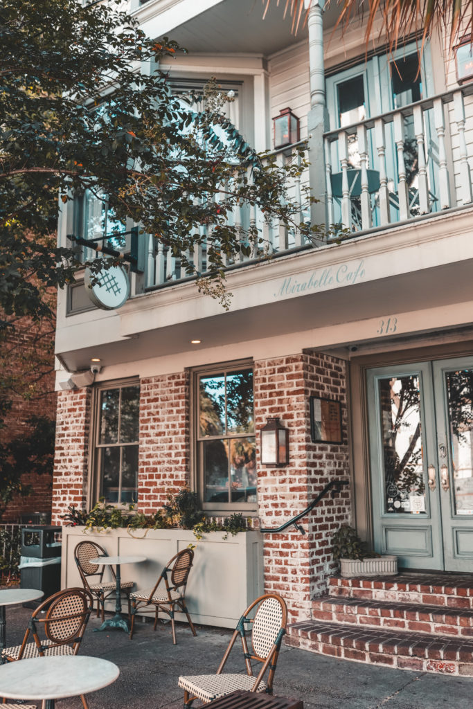 8 of the best places to eat in Savannah Georgia | Mirabelle Savannah #simplywander #savannah #georgia #mirabellesavannah