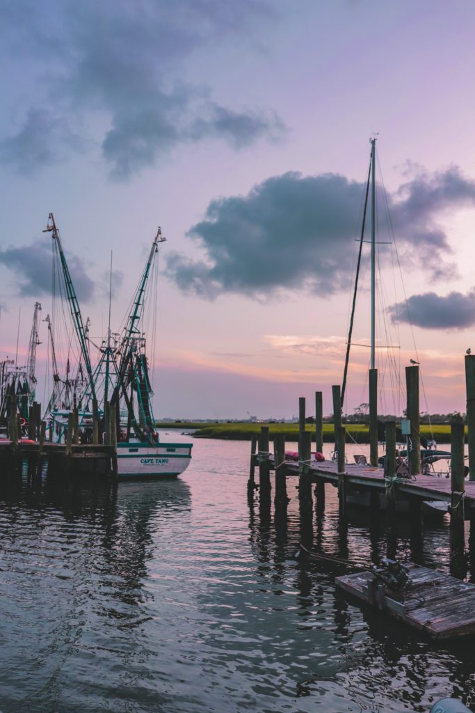 Best things to do in Charleston SC for a girl's weekend | The Wreck Outer Banks filming location #simplywander #charleston #southcarolina #shemcreek #outerbanks #thewreck