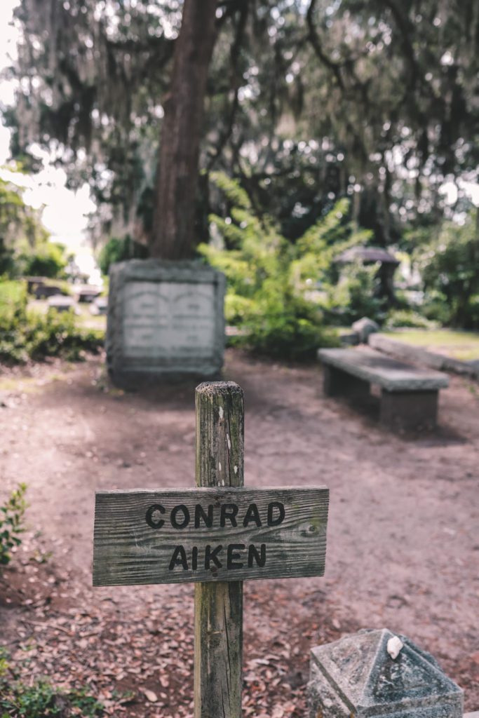 12 fascinating things you didn't know about Bonaventure Cemetery in Savannah Georgia | Simply Wander #bonaventure #savannah #georgia #simplywander