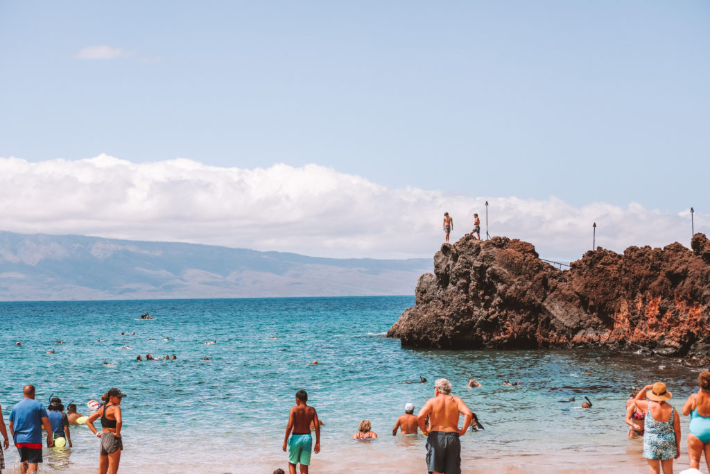 Best Beaches in Maui Hawaii | Black Rock Beach #simplywander #maui #hawaii #blackrockbeach