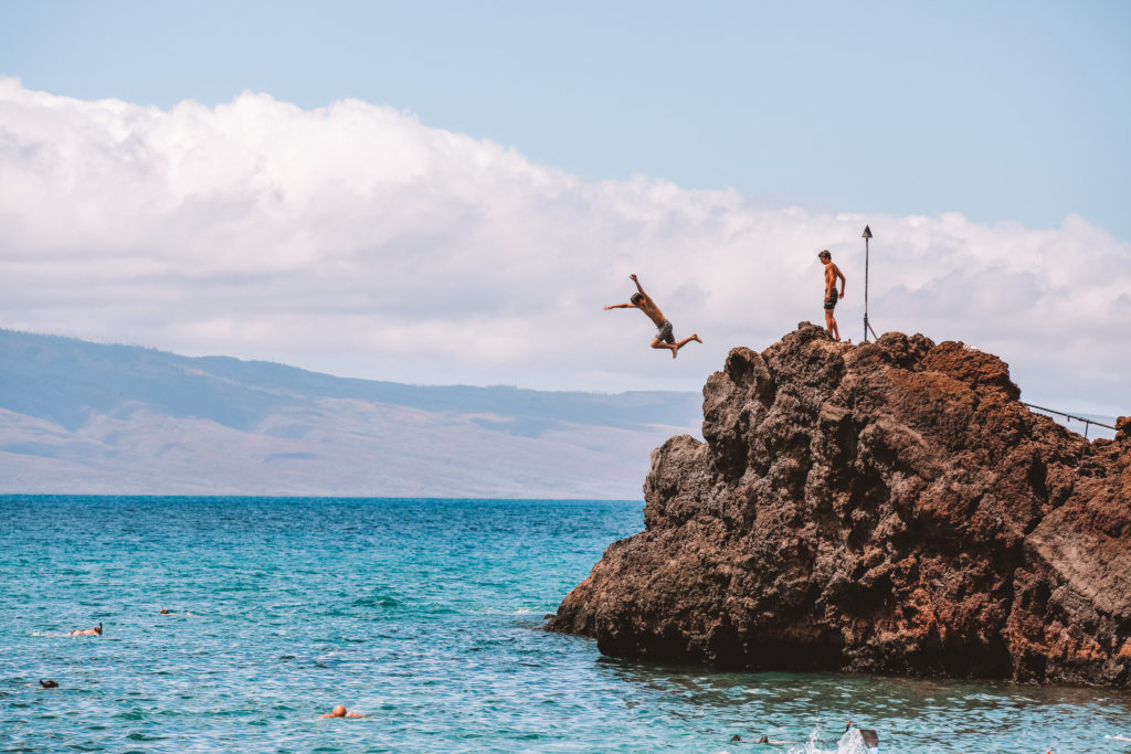 Best Beaches in Maui Hawaii | Black Rock Beach #simplywander #maui #hawaii #blackrockbeach