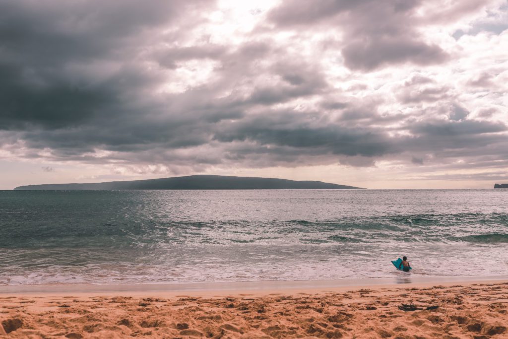 Best Beaches in Maui Hawaii | Makena Beach #simplywander #maui #hawaii #makenabeach