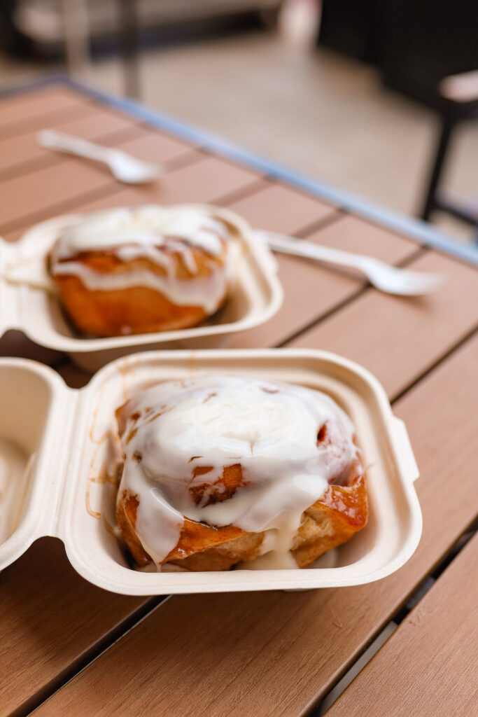 Cinnamon Roll Place, Maui, Hawaii