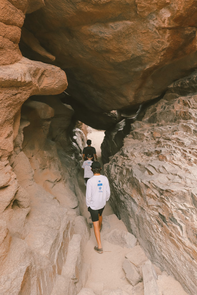 7 of the Best Hikes in Phoenix | Hidden Valley via Mormon Trail #simplywander #southmountain #phoenix #arizona
