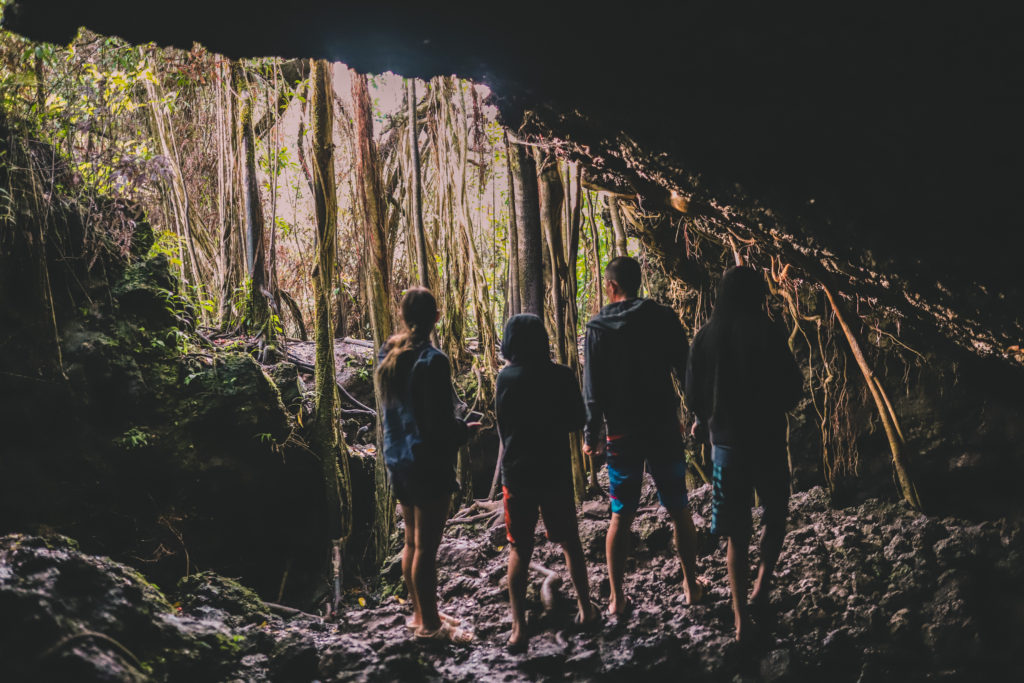 15 Best Road to Hana Stops | Lava tube cave #simplywander #roadtohana #maui #hawaii #kaelekucavern