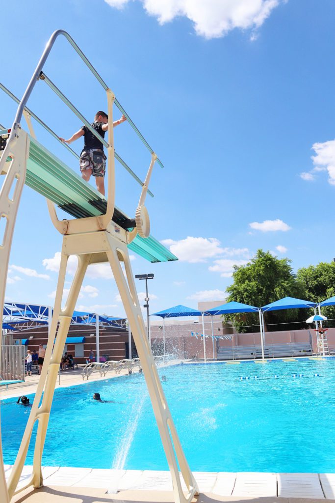 15 Fun Things to do with Kids in Mesa Arizona | Rhode's Aquatic Center #simplywander #mesa #arizona