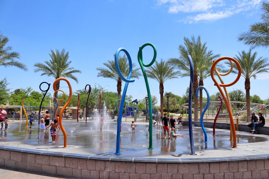 15 Fun Things to do with Kids in Mesa Arizona | Mesa Riverview Park #simplywander #mesa #arizona #riverviewpark