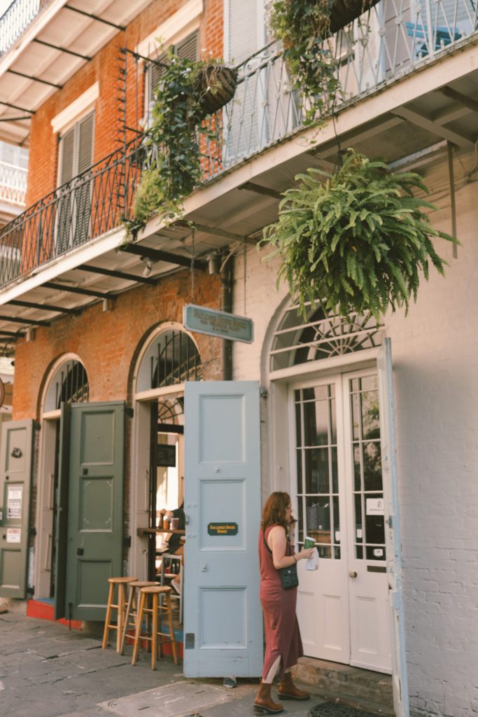 The Perfect New Orleans 3 Day Itinerary | William Faulkner Bookstore #simplywander #neworleans #louisiana