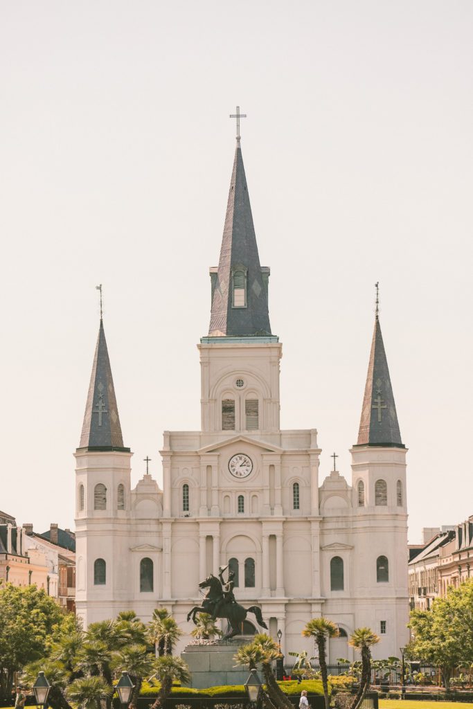 12 Unique Things to do in the French Quarter in New Orleans | St. Louis Cathedral #neworleans #frenchquarter