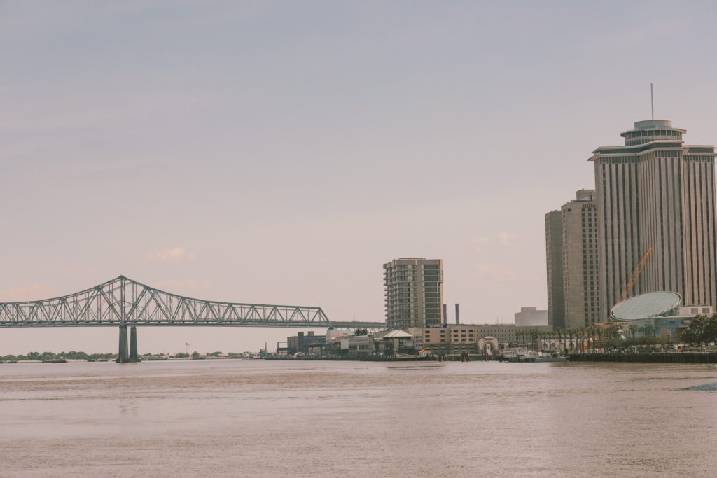 12 Unique Things to do in the French Quarter in New Orleans | Take a steamboat cruise on the Mississippi River #neworleans #frenchquarter
