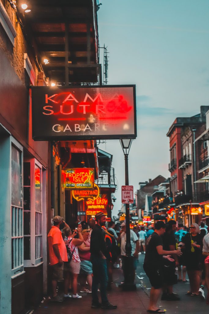 12 Unique Things to do in the French Quarter in New Orleans | Bourbon Street #neworleans #frenchquarter