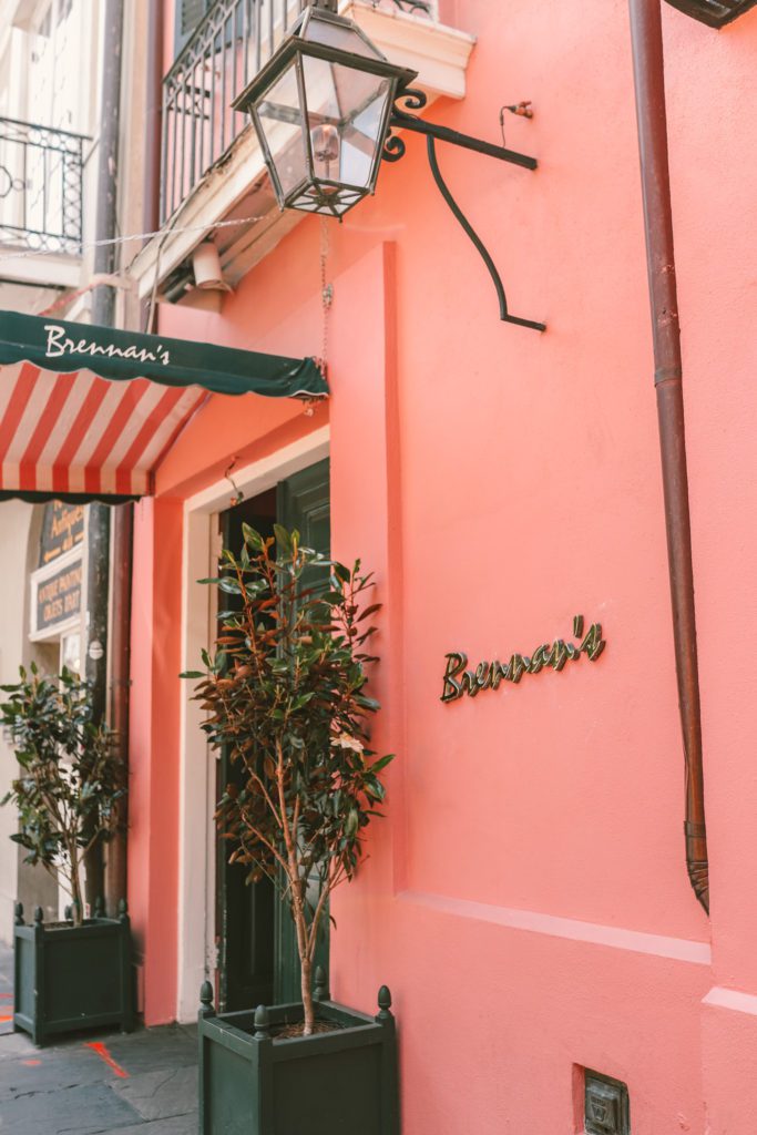 8 of the Best Places in New Orleans to Eat | Brennan's #simplywander #neworleans #bestrestaurants