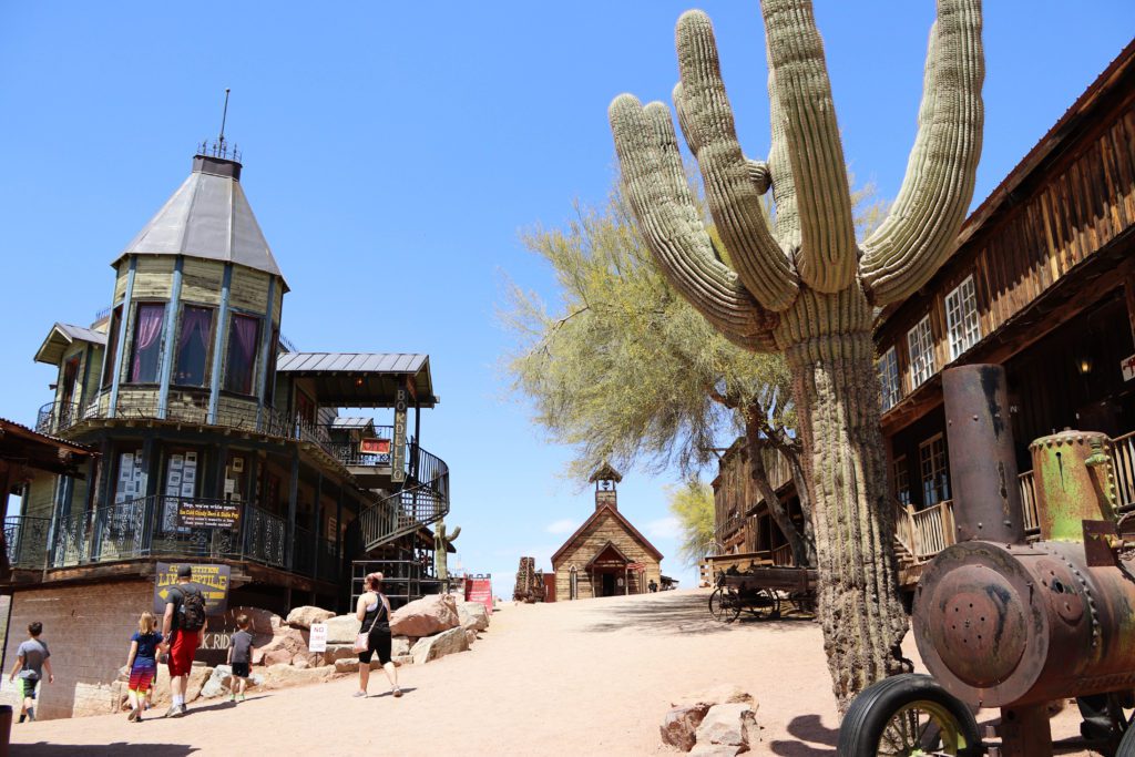 7 of the Coolest Ghost Towns in Arizona | Goldfield Ghost Town #simplywander #arizona #ghosttown