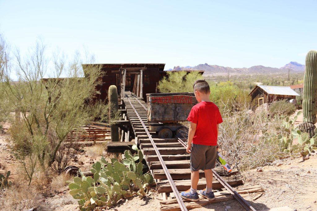 7 of the Coolest Ghost Towns in Arizona | Goldfield Ghost Town #simplywander #arizona #ghosttown