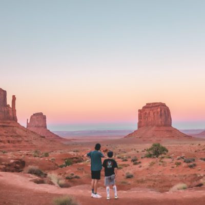 First Time Guide to Visiting Monument Valley | The View Cabins #simplywander #monumentvalley #utah #arizona