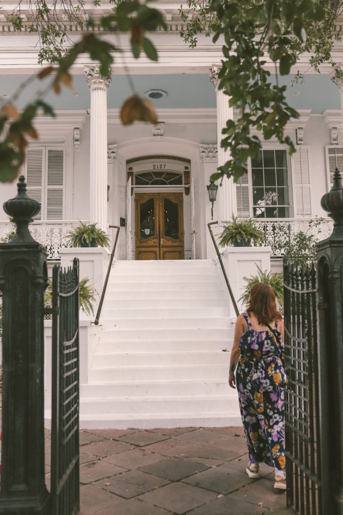 18 Famous Places to See in New Orleans' Garden District | Magnolia Mansion #simplywander #gardendistrict #neworleans