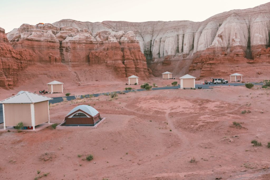 First Time Guide to Goblin Valley State Park in Utah | Goblin Valley Campground #simplywander #utah #goblinvalley