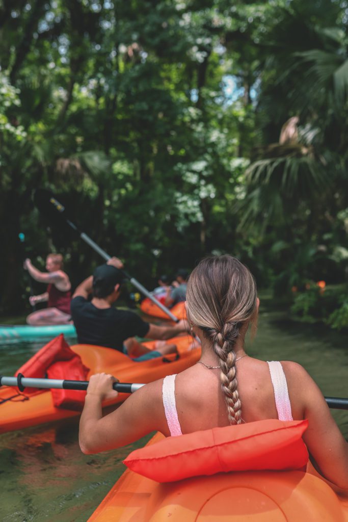 Tips for Kayaking at King's Landing Florida and the Emerald Cut | Simply Wander #kingslanding #florida #emeraldcut #simplywander