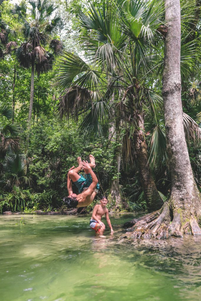Tips for Kayaking at King's Landing Florida and the Emerald Cut | Simply Wander #kingslanding #florida #emeraldcut #simplywander