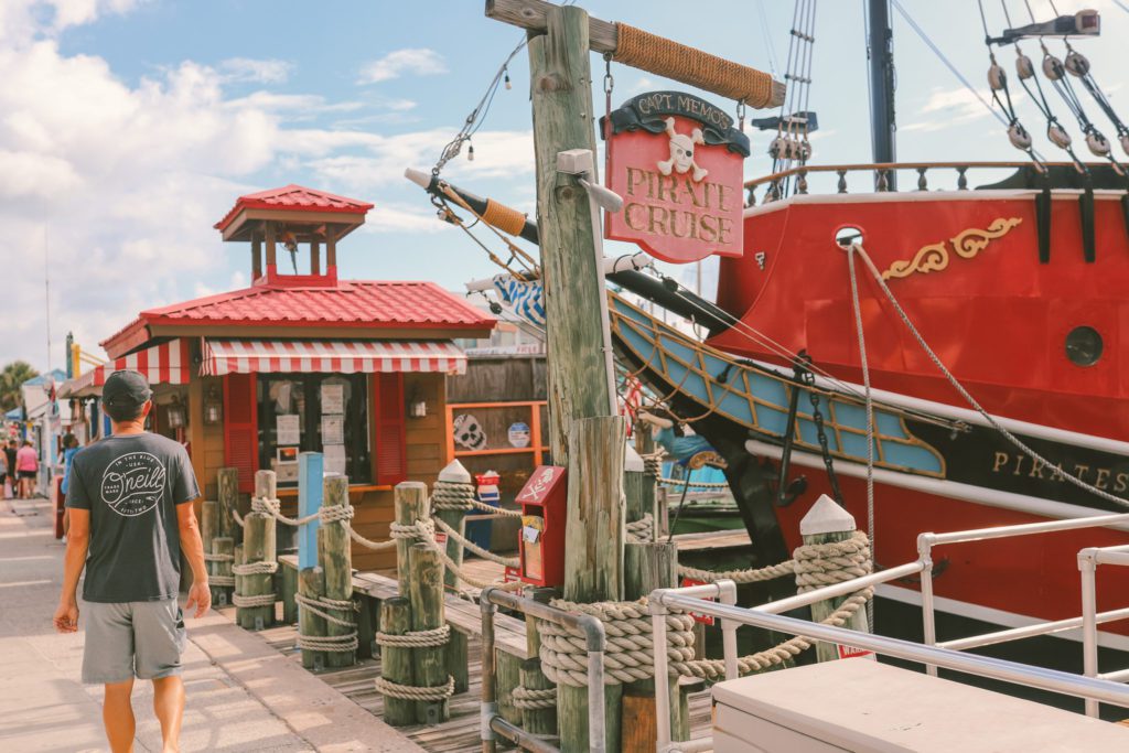 7 Things to do in Clearwater Florida and Beyond | Clearwater Beach Harbor boat tours #simplywander #clearwater #florida