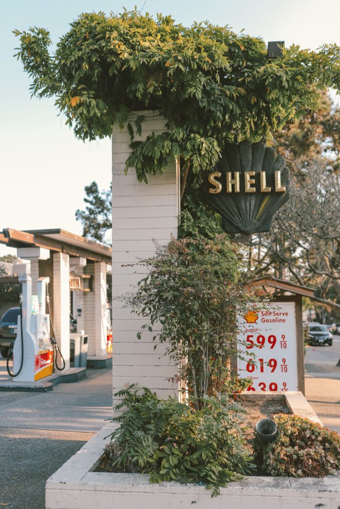The Best Things to do in Carmel-by-the-Sea on a Girl's Weekend | Shell-by-the-Sea gas station #simplywander