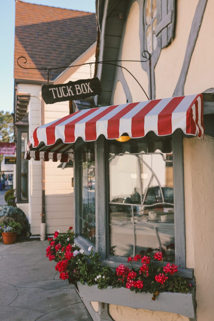Best Places to Eat in Carmel-by-the-Sea | The Tuck Box #simplywander
