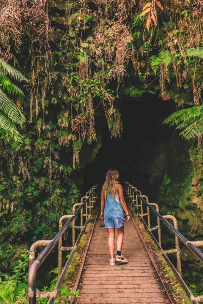 Best Things to do at Hawaii Volcanoes National Park | Thurston Lava Tube #simplywander #kilaueaiki #volcanoesnationalpark #hawaii