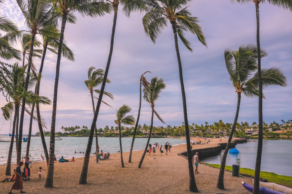 8 of the Best Things to do in Kona, Hawaii | Anaeho’omalu Beach #simplywander