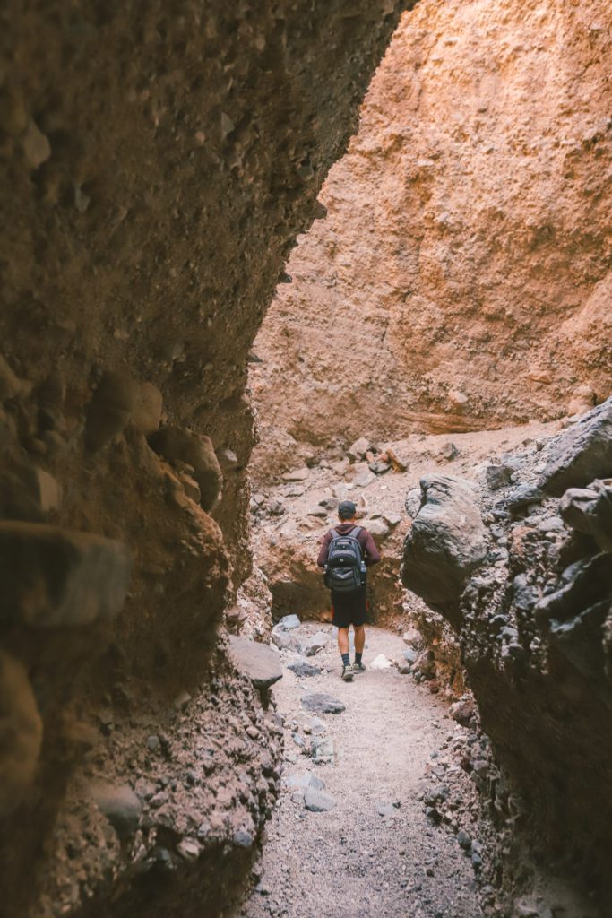 12 Unforgettable Things to Do at Death Valley National Park | Explore the slot canyons at Sidewinder Canyon #simplywander