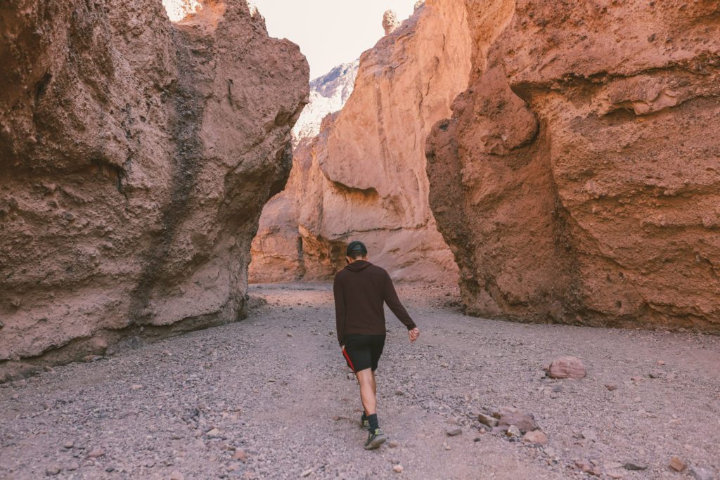 12 Unforgettable Things to Do at Death Valley National Park | Visit Natural Bridge #simplywander