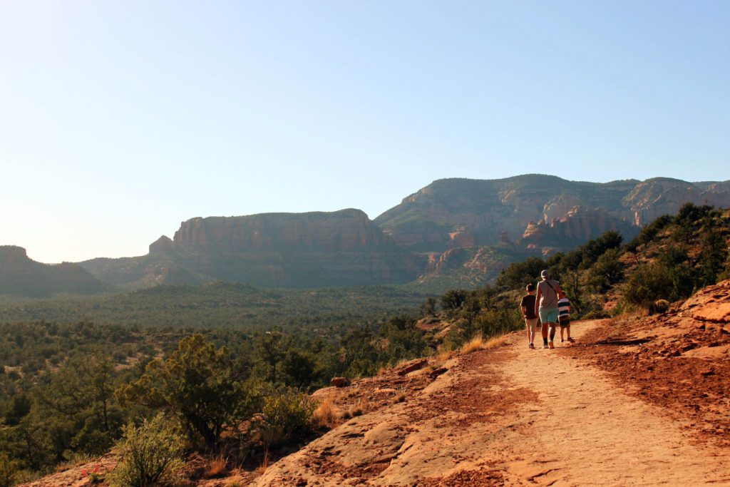 5 of the Best Hikes in Sedona, Arizona | Devil's Bridge #simplywander
