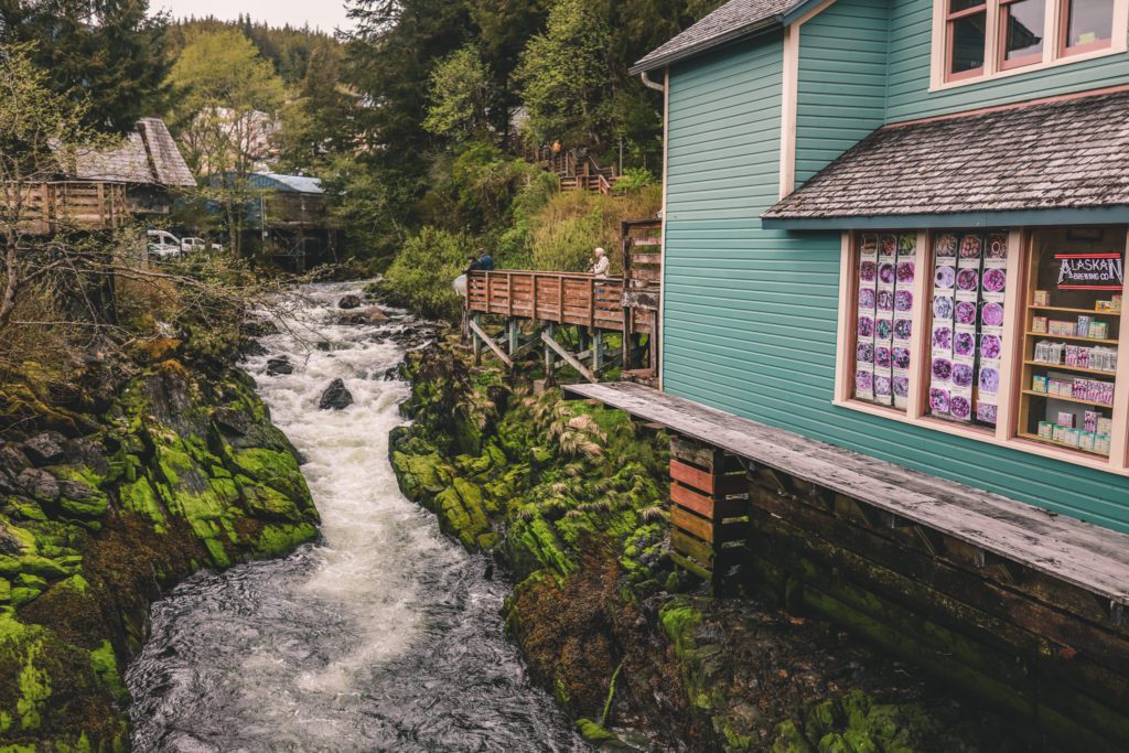 Most Epic Alaska Cruise Excursions | Best Excursions in Ketchikan | Creek Street #simplywander