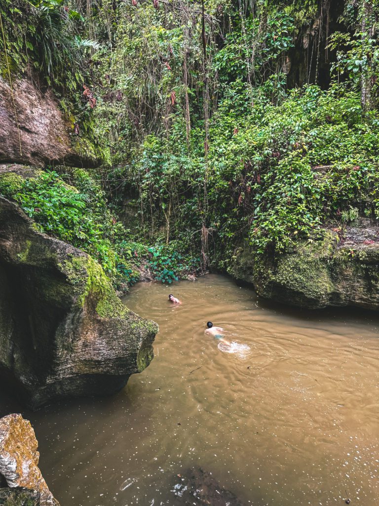 An Ambitious 7-Day Puerto Rico Itinerary | Cueva Arenales #simplywander