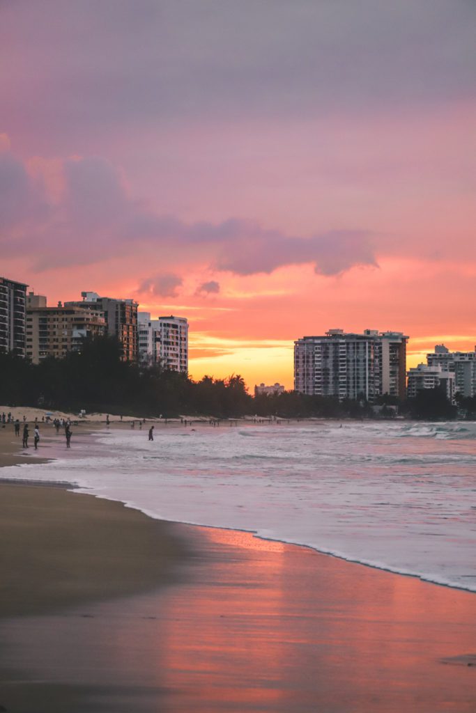 An Ambitious 7-Day Puerto Rico Itinerary | Isla Verde Beach #simplywander