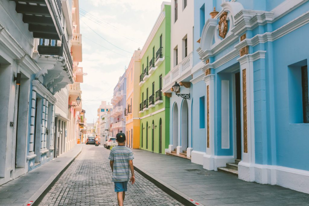 12 Things to do in Old San Juan Puerto Rico | Calle de la Luna the prettiest street in Old San Juan #simplywander