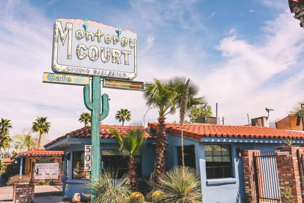 10 Cool Things to do in Tucson, Arizona | Visit Historic Miracle Mile #simplywander