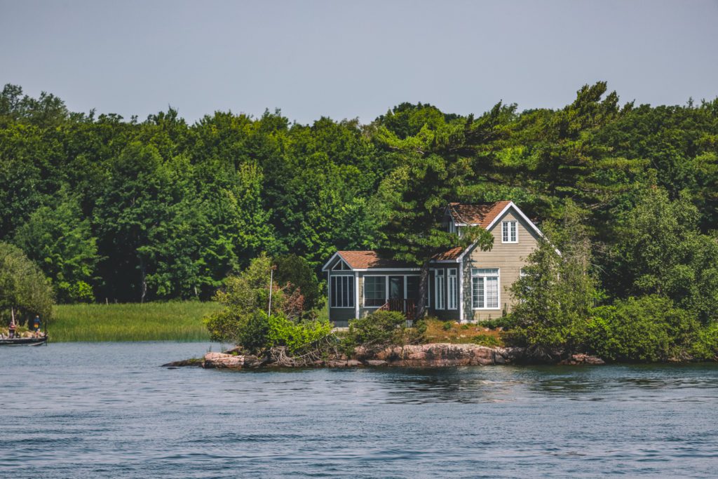 Best Things to do in Thousand Islands Canada and New York | Uncle Sams Boat Tours #simplywander