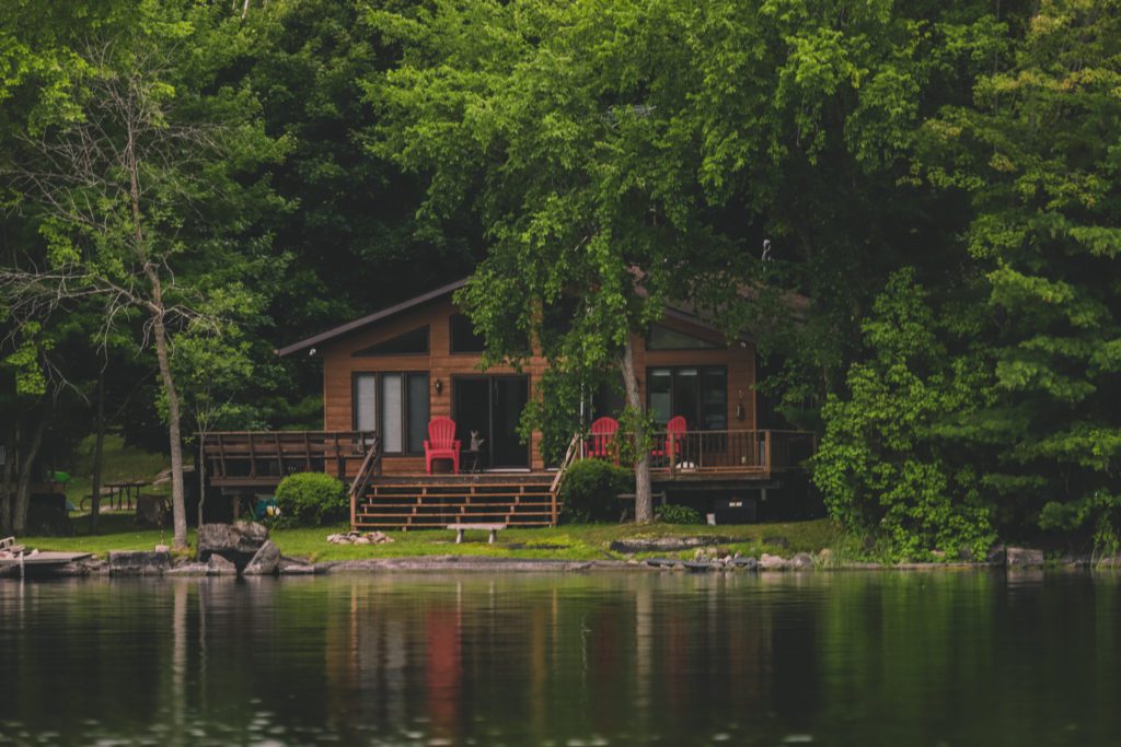 Best Things to do in Thousand Islands Canada and New York | rent a lake cottage #simplywander