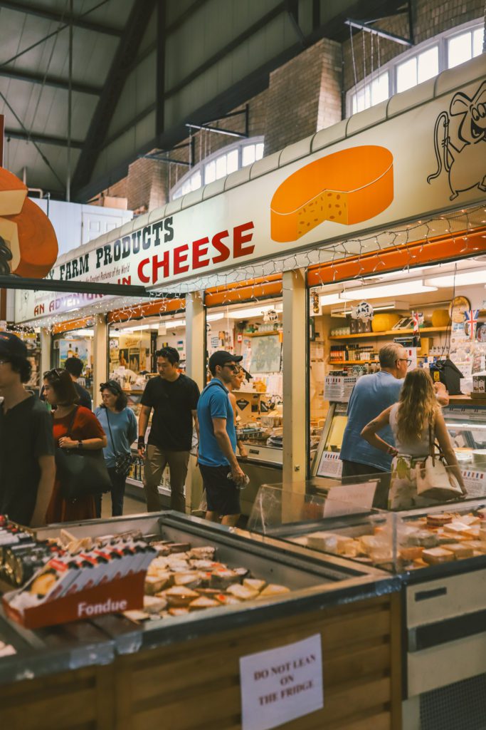 7 Things to do in Toronto with Kids | Visit the St. Lawrence Market #simplywander