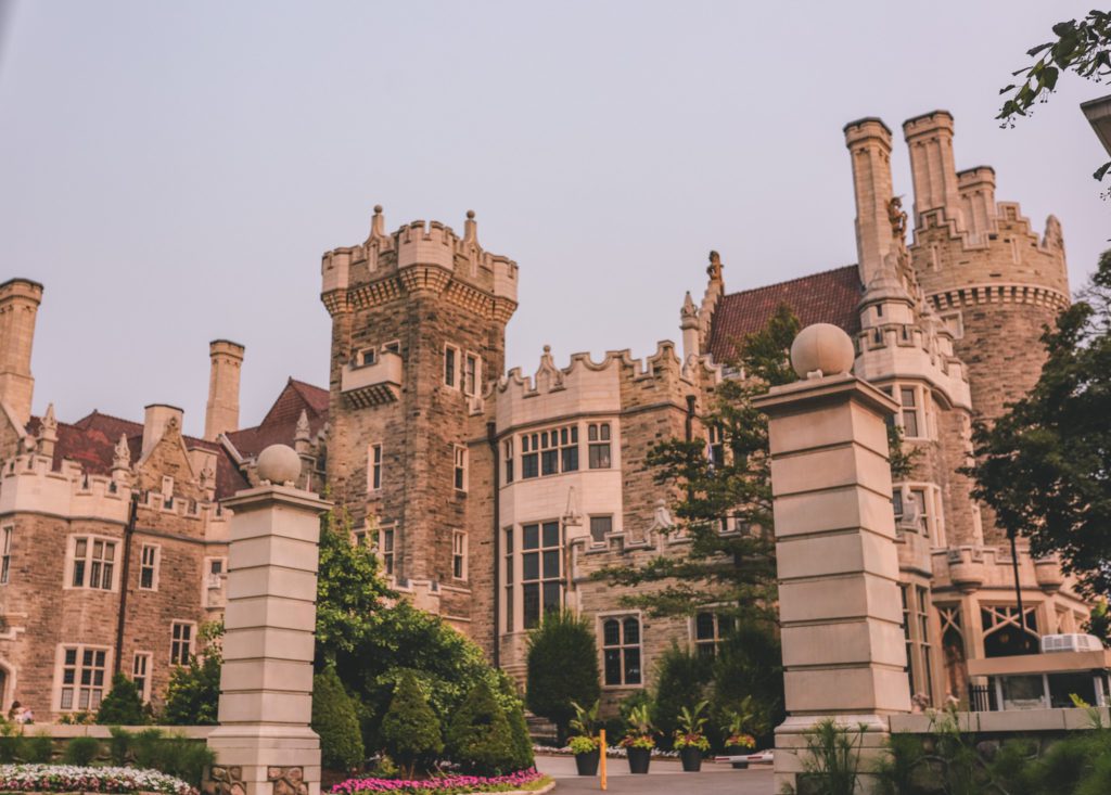 7 Things to do in Toronto with Kids | Tour Casa Loma #simplywander