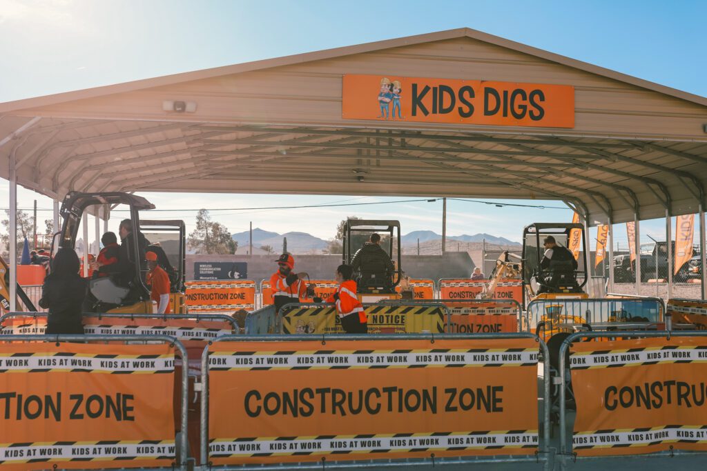 Best Things to Do in Las Vegas With Kids | Dig This Las Vegas #simplywander